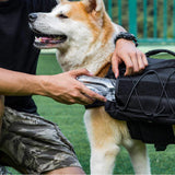 Taktischer Rucksack für Hunde